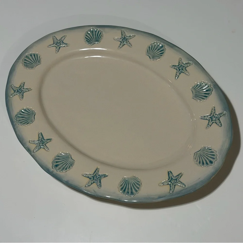 Shoreline by Homestudio 18” platter - EUC, no flaws!